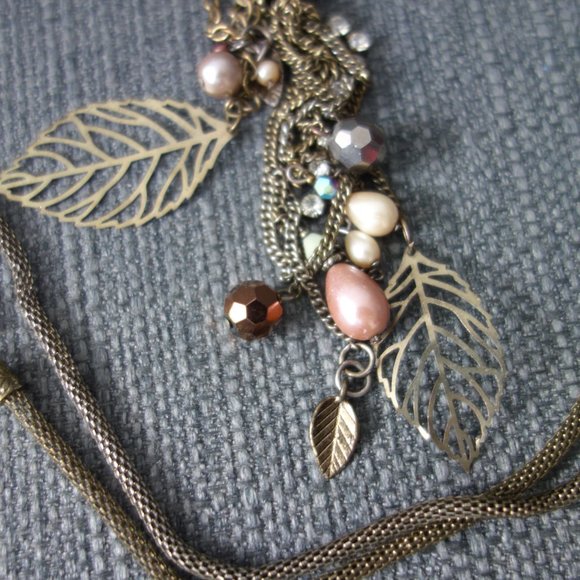 Vintage Cute Metal Chain with Variety of Trinkets - Picture 2 of 11